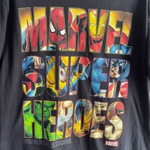 Vintage Universal Studios Men's‎ T-Shirt Size Large Black Short Sleeve, Marvel